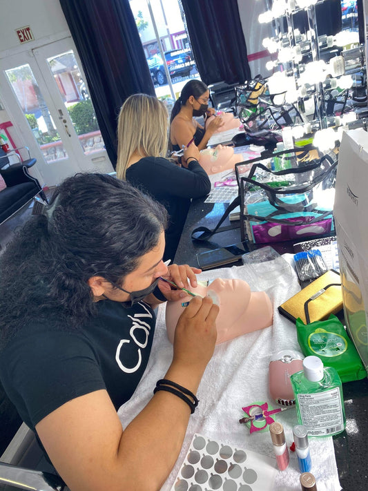 Curso de Extenciones de pestañas