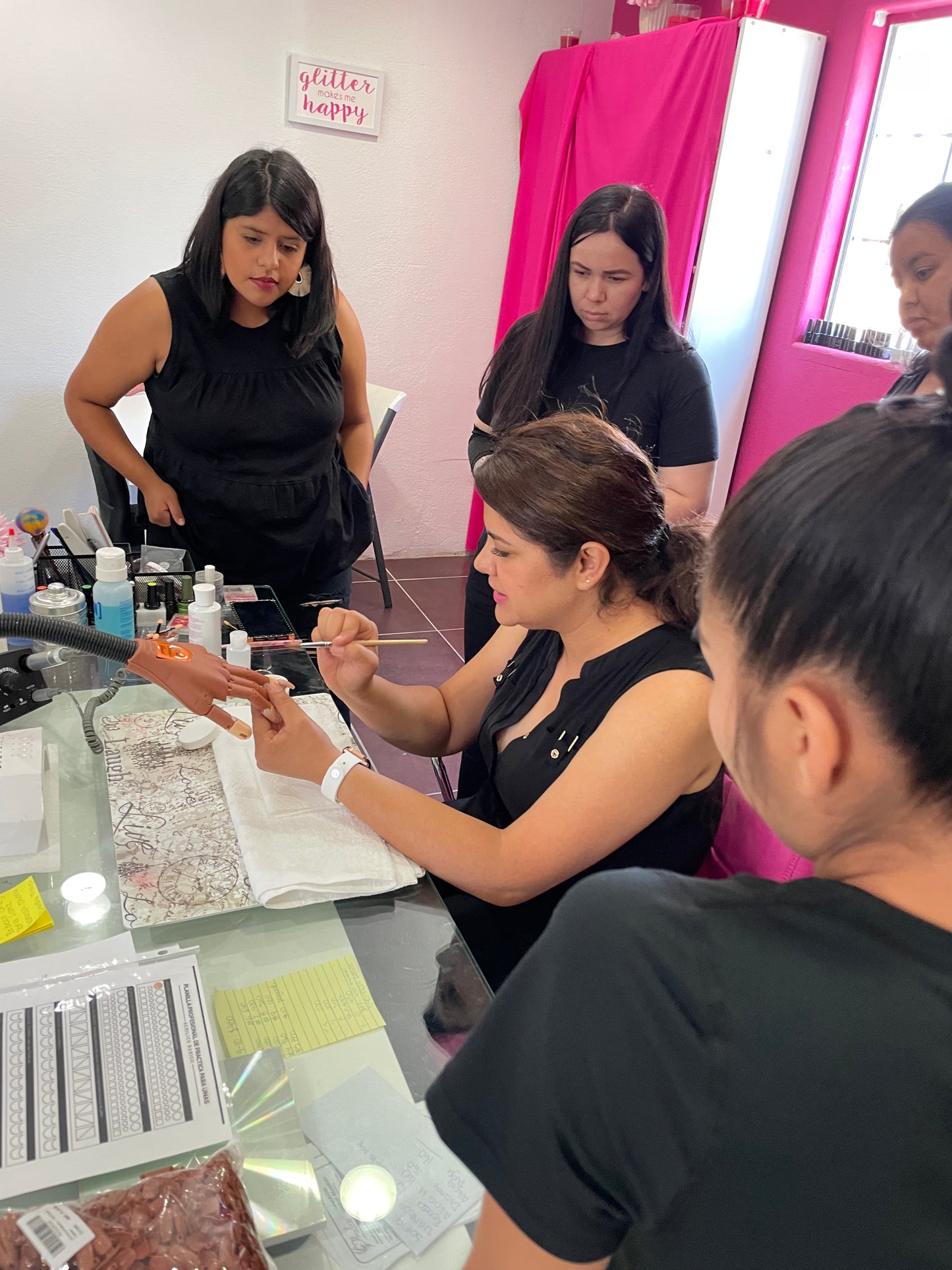Curso de uñas acrílicas